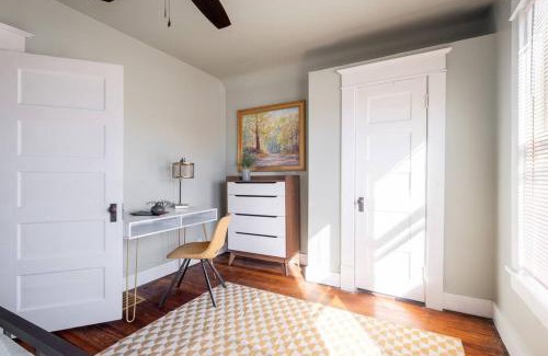 Columbus Maison | Robin's Egg, Private Downtown, Pet-Friendly Gem