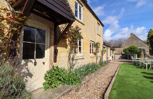 Bourton Maison | Robins Nest