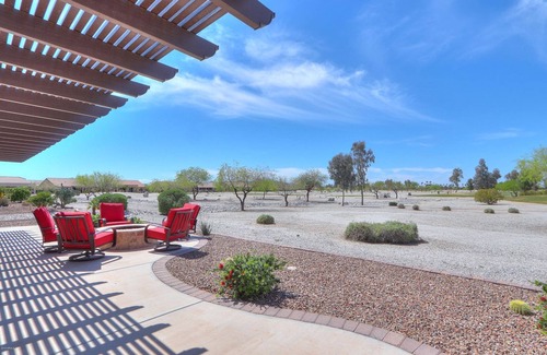 Eleven Mile Corner Maison | Robson Ranch Luxury 3 Bed 2. 5 Bath Private Retreat