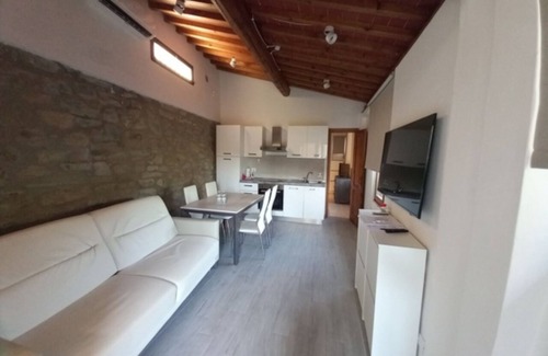 Tavarnuzze Maison | Rocca Palazzaccio
