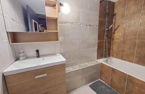 Agen Appartement | Rochambeau - T2 - Hyper Centre - CLIM