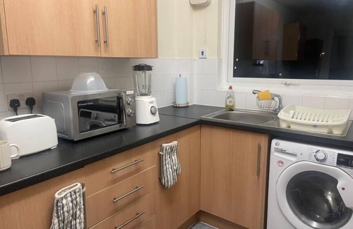 Rochdale Appartement | Rochdale Retreat - Cozy Apartment Stay