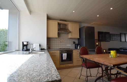 Rochehaut Maison | Cozy Home With View and Hottub