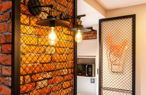 Cochabamba Appartement | Rock n' roll life only a couple minute walk from the best eateries!