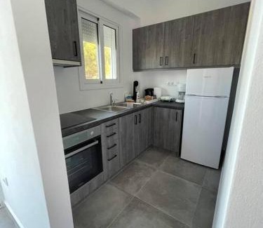 Ermionida Appartement | Rock N Sun - Brand new apartment in Ermioni