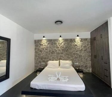 Ermionida Appartement | Rock N Sun - Brand new apartment in Ermioni