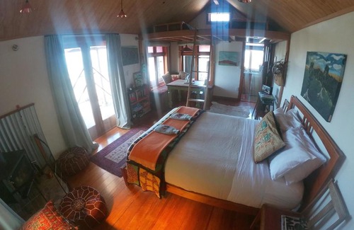 Waitomo Caves Maison | Rock Retreat B&B farmstay