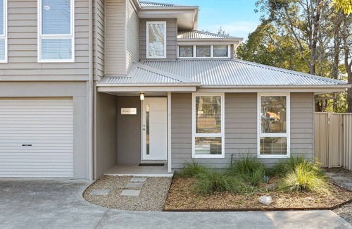 Huskisson Maison | Rock Salt by Experience Jervis Bay