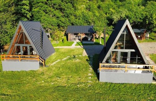Ibanesti Cabine | Rock Valley Cabins A-frame