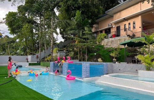 Quezon Station Balnéaire | Rocky Point Family Resort