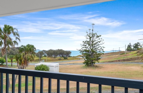 Emu Park Maison | Rocky Retreat at Emu Park
