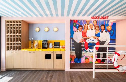 La Castellane Hôtel | RockyPop Marseille Hôtel