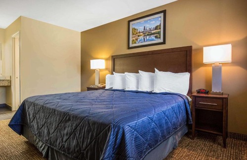 Lyons Hôtel | Rodeway Inn Lyons - La Grange