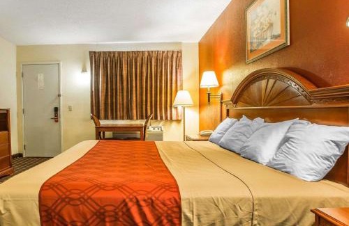 Holiday City Hôtel | Rodeway Inn Montpelier