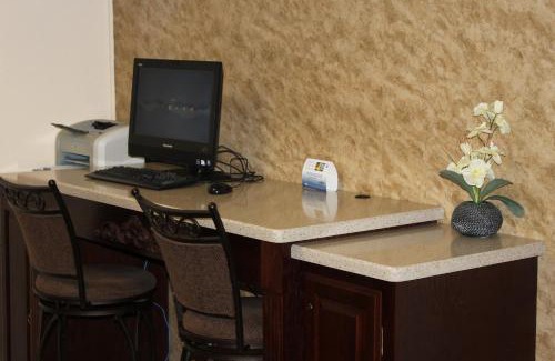 Barboursville Hôtel | Rodeway Inn