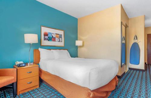 Ferry Pass Hôtel | Rodeway Inn