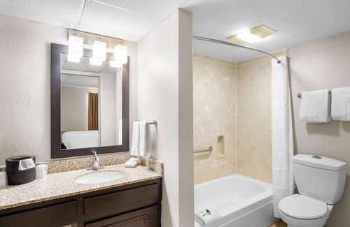 East Riverside Hôtel | Rodeway Inn