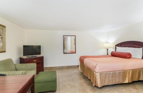 Weedsport Hôtel | Rodeway Inn