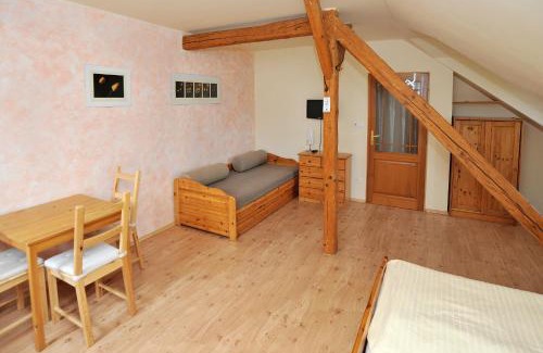 Mostek Maison | Rodinné ubytování Debrné