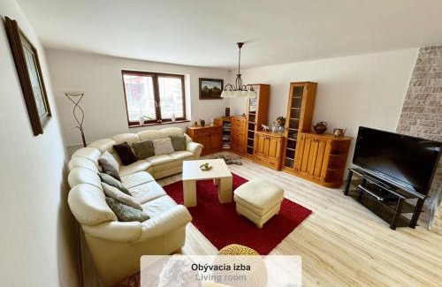 Velky Slavkov Maison | Rodinný dom "Ako doma"