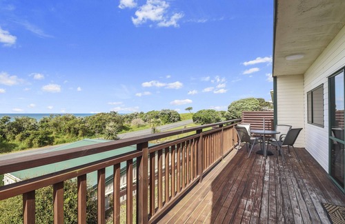 Pukehina Maison | Rogers Road Pukehina Beach House