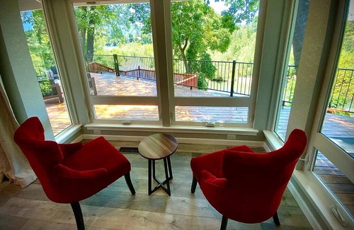 Grants Pass Maison | Rogue River - Luxury Retreat!