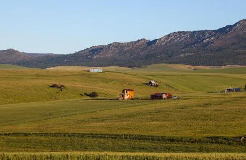 Caledon Maison | Rolling Hills Farmstead