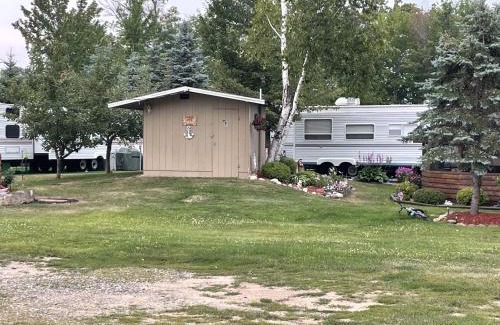 Garrison Autre | Rolling Hills Resort