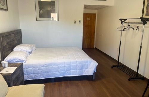 Bloomsburg Hôtel | Rolling Pines Golf & Banquet Facility