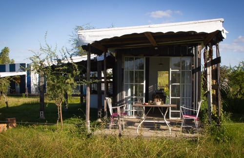 Rio Negro Cottage | Romántica Cabaña en Entorno Natural Único a 2 Km del Río Negro y 5 K de Mercedes