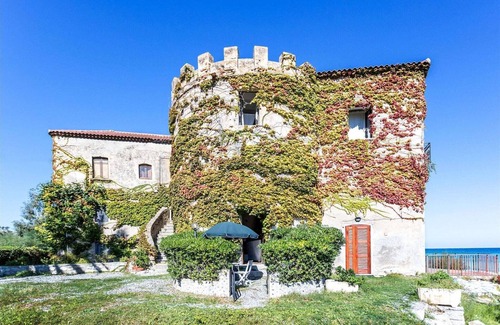 Santa Caterina Dello Ionio Marina Villa | Villa en bord de mer en Calabre avec jardin