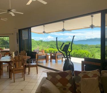 Playa Naranjo Villa | Roma del mar - Vila s bazénem a krásným výhledem na moře