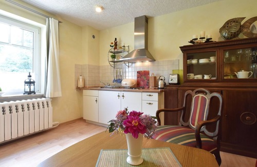 Kroepelin Appartement | Appartement Traditionelles am Waldrand א Kroepelin