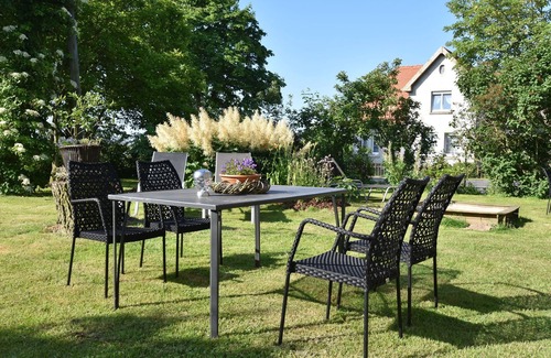 Kroepelin Appartement | Appartement Traditionelles am Waldrand א Kroepelin