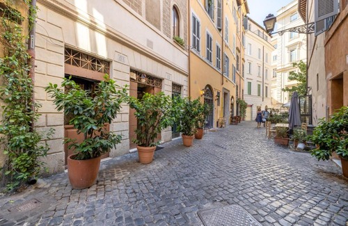 Rione VII Regola Maison | Roman Loft with arch in Campo de' Fiori