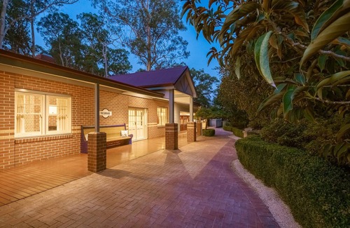Emerald Maison | Romancing the Rails