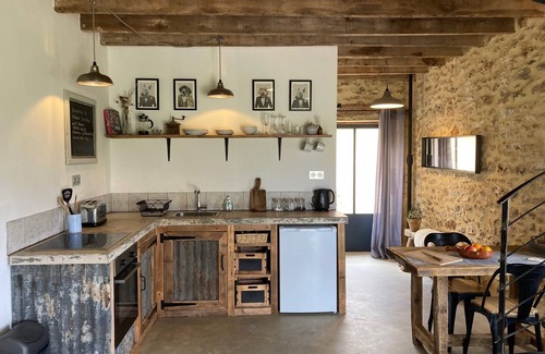 Marsales Maison | Romantic 1 bedroom loft apartment with pool, 5 min to Monpazier