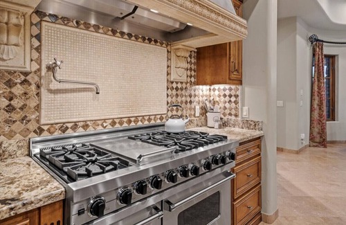 Canyon Ridge Estates Villa | Hacienda Romántica | Heated Pool & Spa | Cave Creek
