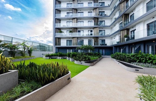 Roman Ridge Appartement | Romantic and very neat environment 5min drive from the airport.Rooftop pool
