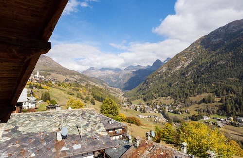Lignod Appartement | Grenier romantique à 3,4 km des pistes de Champoluc