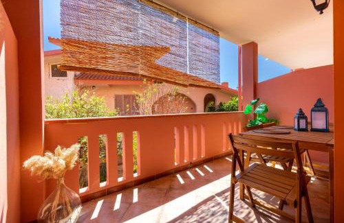 Porto Pino Appartement | Romantic Bohemien apartment- private terrace