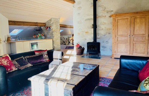 Castelnau-Durban Autre | Katharerburg avec piscine chauffée au bord des Pyrénées, wifi, 6-12 personnes