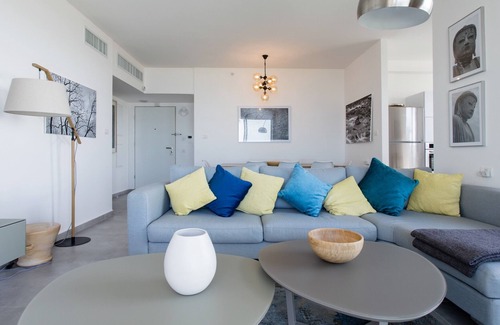 Bat Yam Appartement | Havre de vue romantique sur l'océan à pied de la plage. 7 min-Tel-Aviv Ctr, emplacement parfait