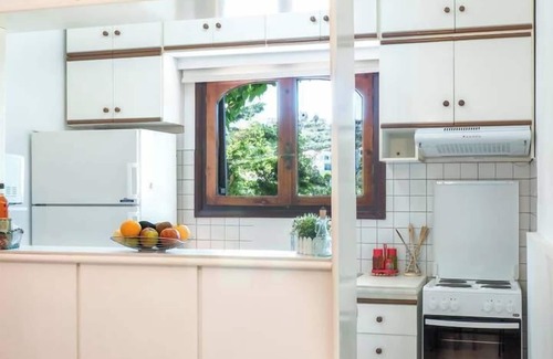 Kato Stalos Maison | Romantic Corner - Penelope Sea View Maisonette