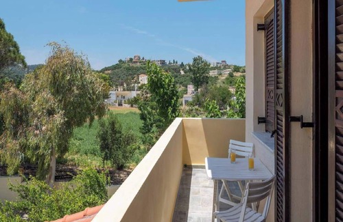 Kato Stalos Maison | Romantic Corner - Penelope Sea View Maisonette