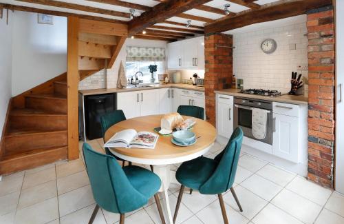 Chipping Campden Maison | Romantic Cotswold Cottage- dog friendly and village location
