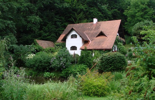 St Andra-Hoech Maison | Maison de campagne aménagée avec beaucoup de style dans vallée idyllique