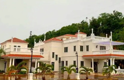 Piedras Blancas Hôtel | Romantic Exp @ Vintage Rm w Priv Terrace & Hot Tub