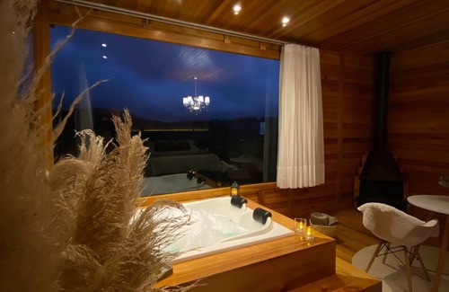 Rancho Queimado Chalet De Ski | Romantic Getaway with Jacuzzi and Breakfast in Rancho Queimado