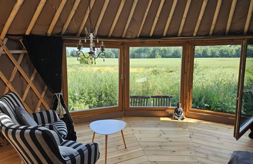 Kroepelin Maison | Romantic glamour camping on an estate